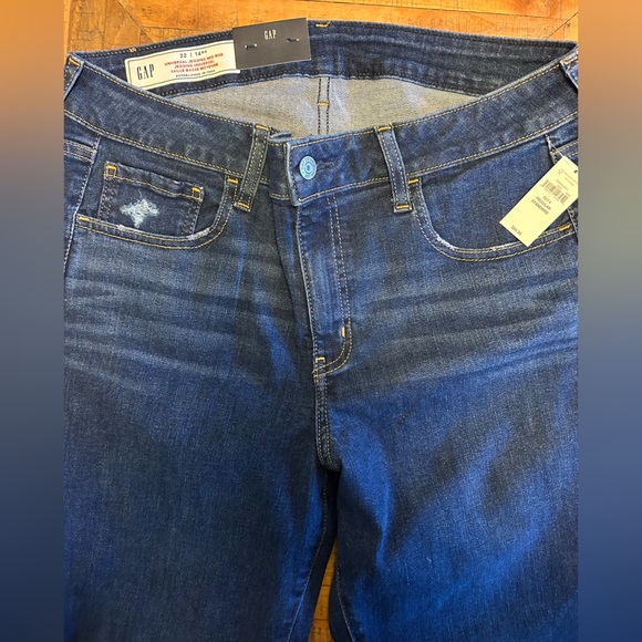 NWT, Gap Skinny Jeggings. Size 32/14. Universal Jeggings mid-rise - Picture 1 of 5